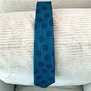 80’s Spiess Mens Tie. Bold in Color w/Teal/Blue Design and Pink Stripe Accents.